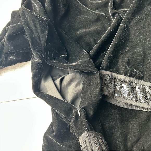 Nygard Collection Black Velvet Squince Tunic - Picture 13 of 13